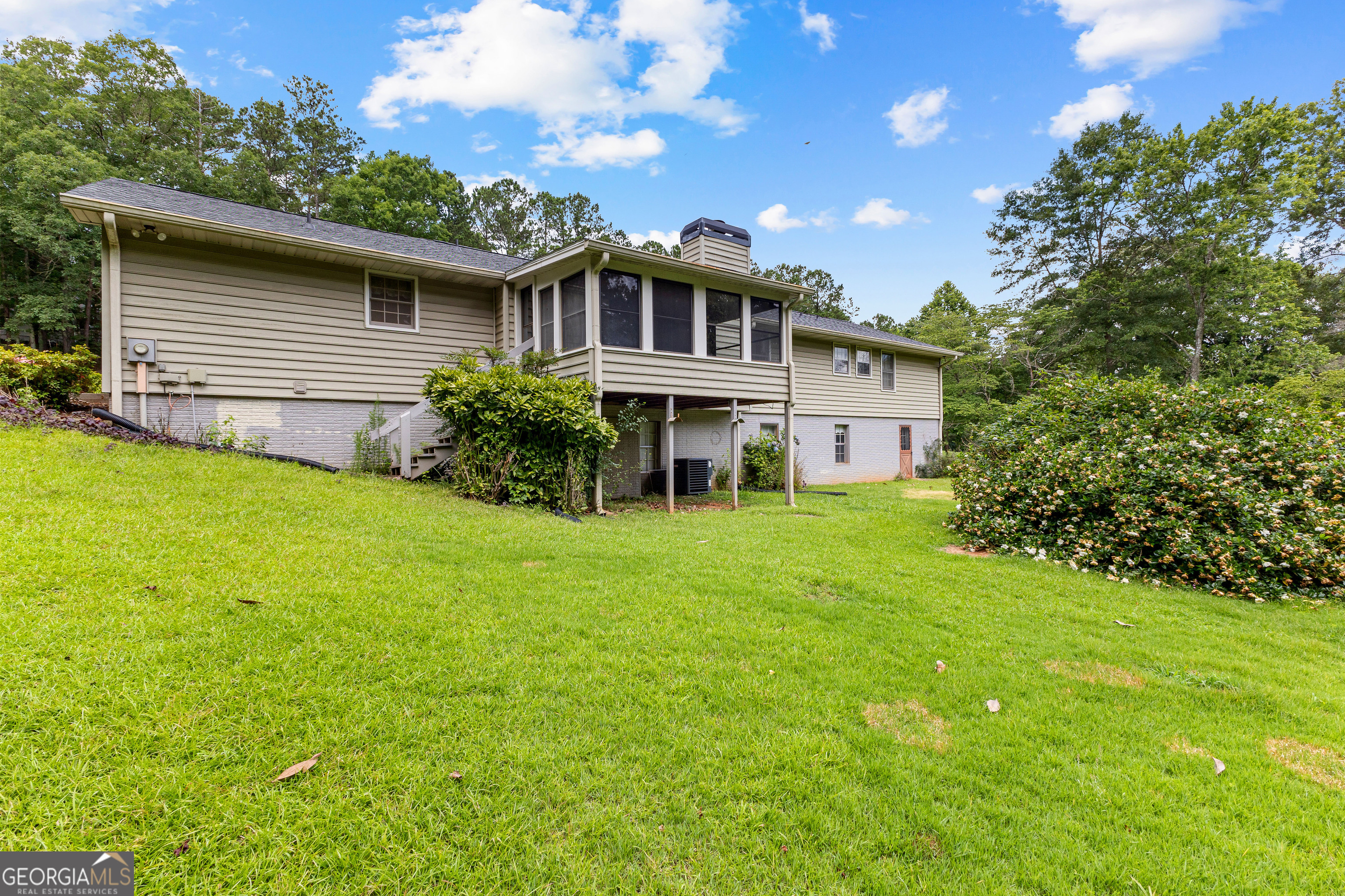 Fayetteville, Georgia 30215, United States, 3 Bedrooms Bedrooms, ,2 BathroomsBathrooms,Residential,Pending,159047