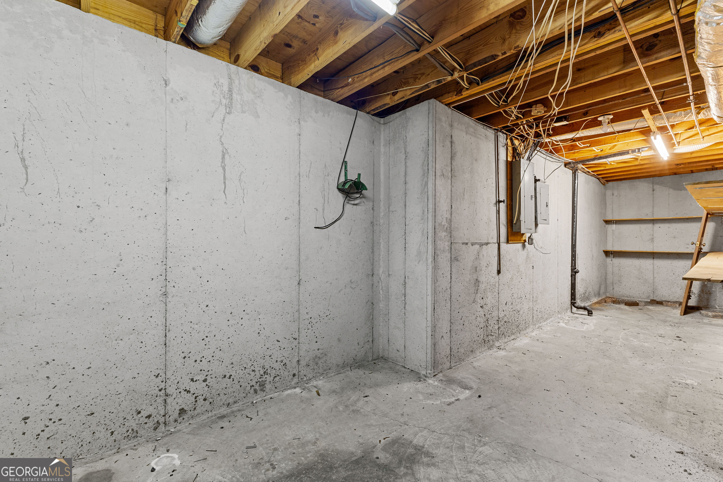 Fayetteville, Georgia 30215, United States, 3 Bedrooms Bedrooms, ,2 BathroomsBathrooms,Residential,Pending,159047