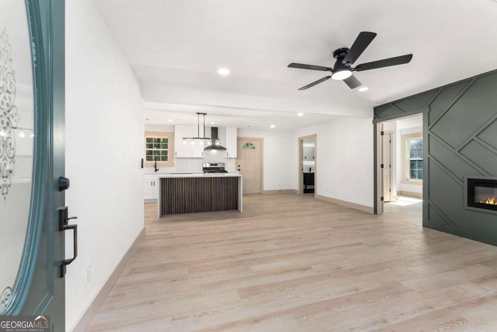 Photo of 4005 Knightsbridge Road NW, Kennesaw, GA 30144 (MLS # 10766105)