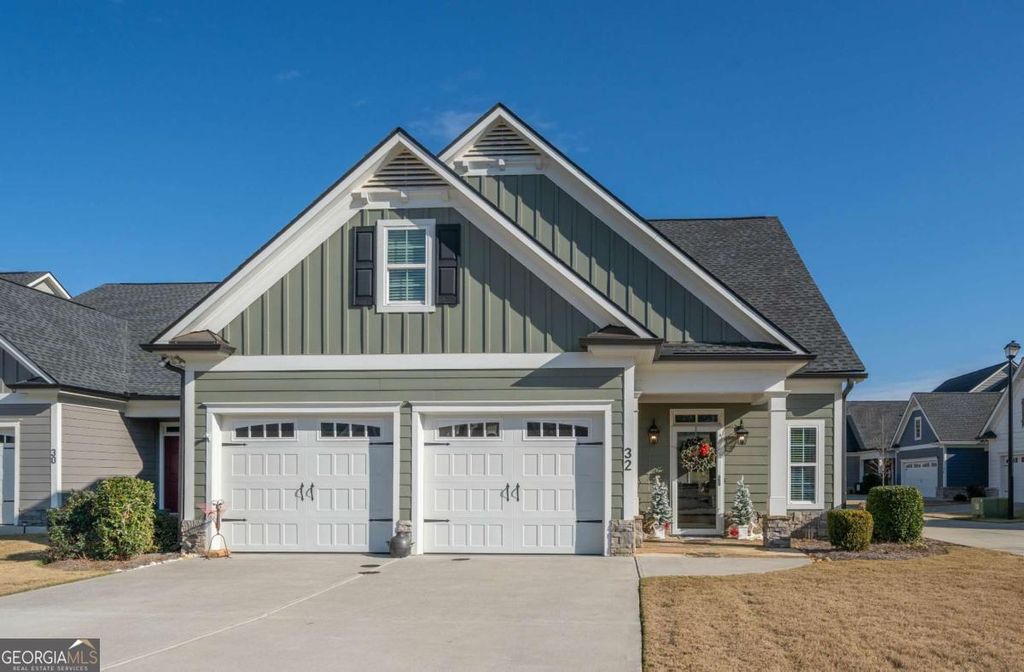 Photo of 32 Encore Lane, Cartersville, GA 30120 (MLS # 10656697)