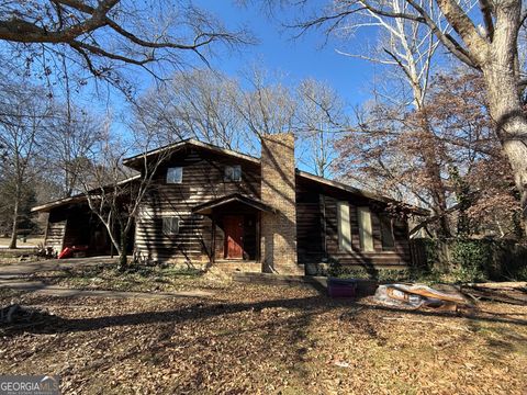 1625 Coronet DR Riverdale GA 30296