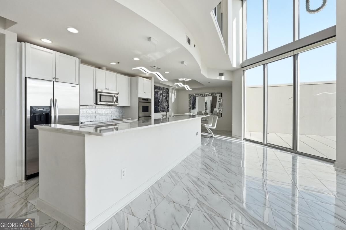 2795 Peachtree RD NE 2604