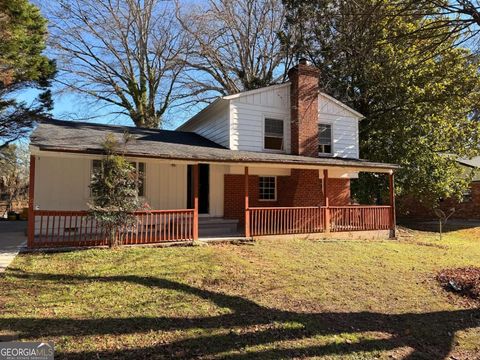 Photo of 3268 Oakcliff Road, Atlanta, GA 30340 (MLS # 10669951)