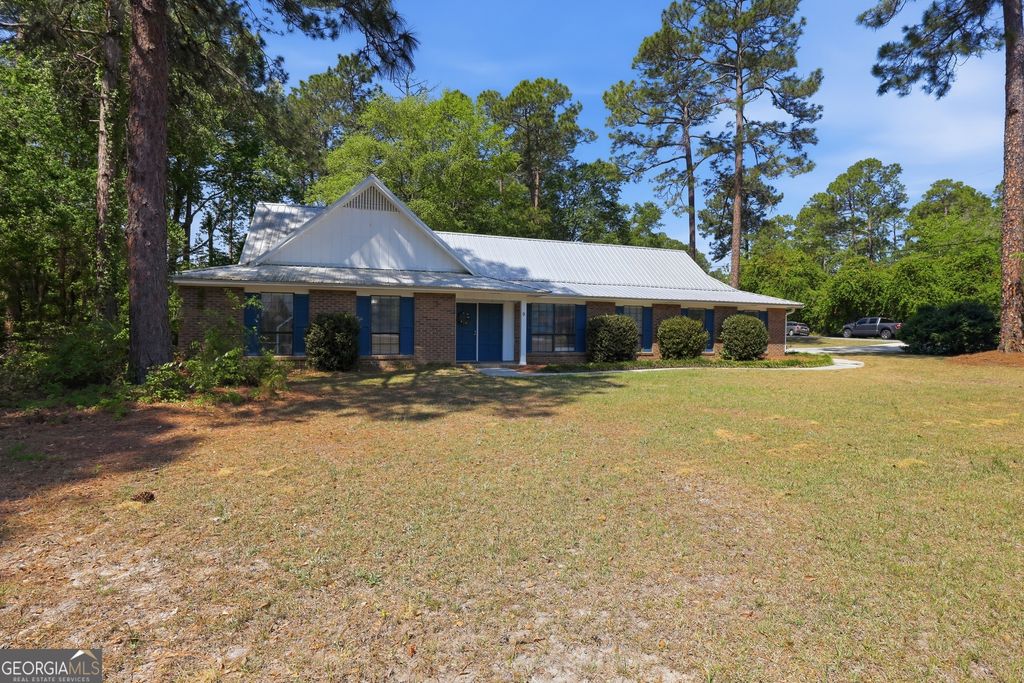 Photo of 9 Northlake Drive, Statesboro, GA 30458 (MLS # 10737319)