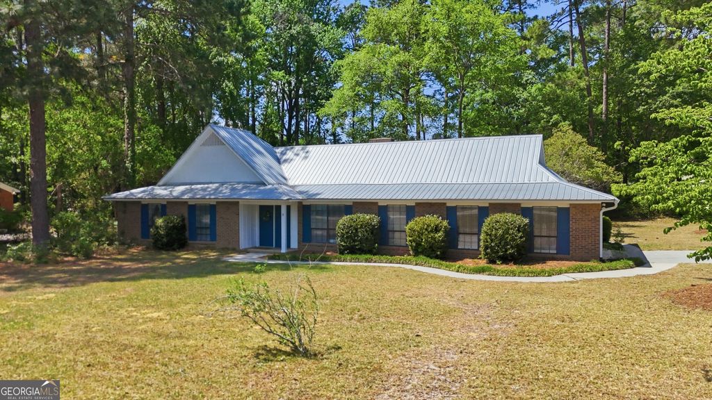 Photo of 9 Northlake Drive, Statesboro, GA 30458 (MLS # 10737319)