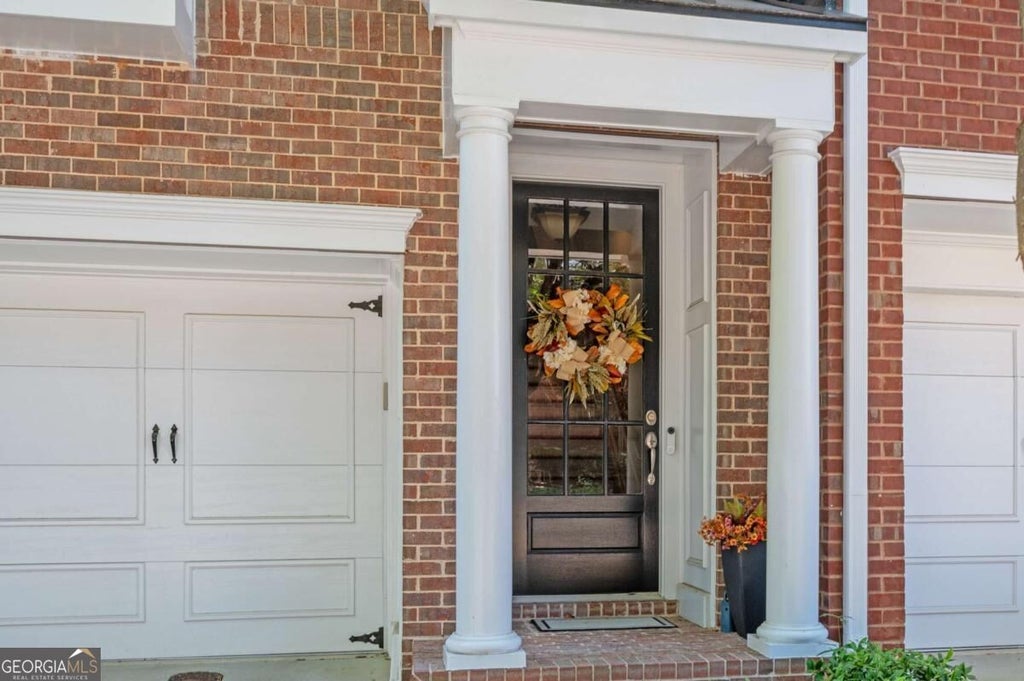 Photo of 5505 Waters Edge Trail, Roswell, GA 30075 (MLS # 10856754)