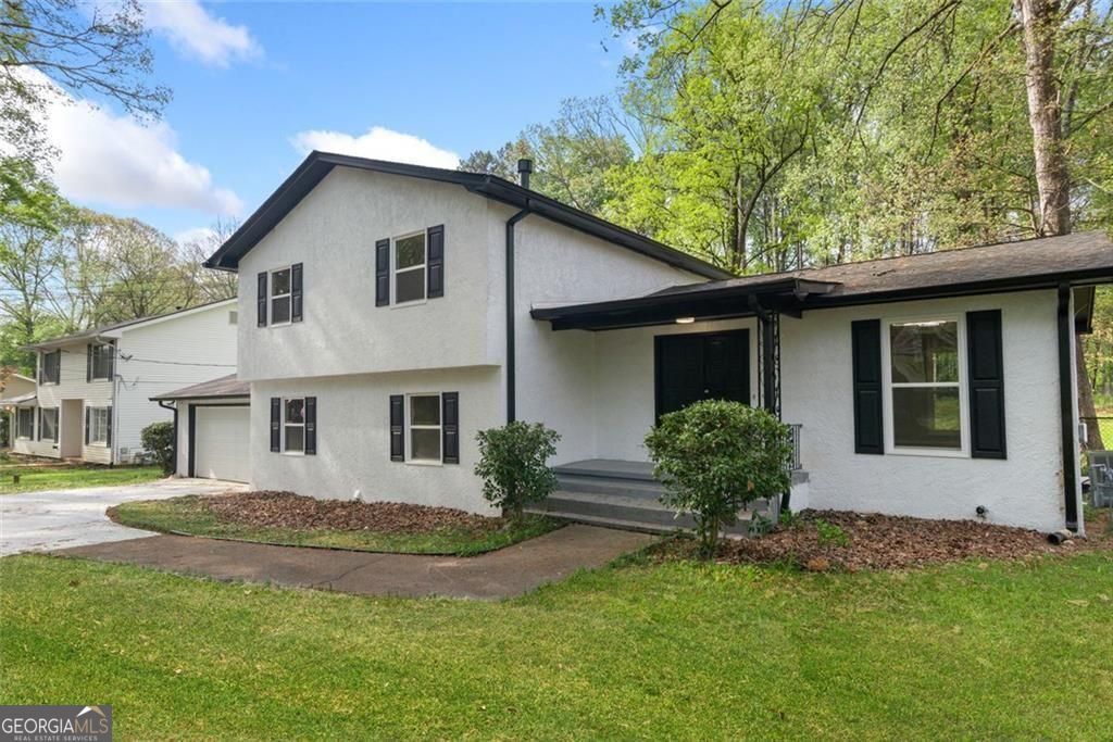 4645 Dunwoody Club DR