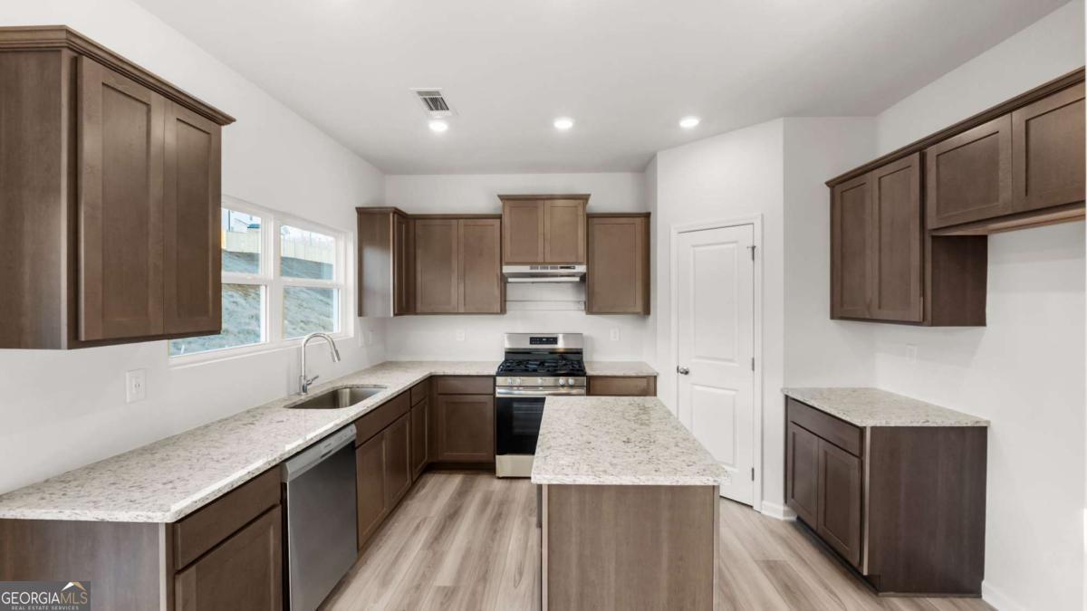 177 Bloomfield CIR