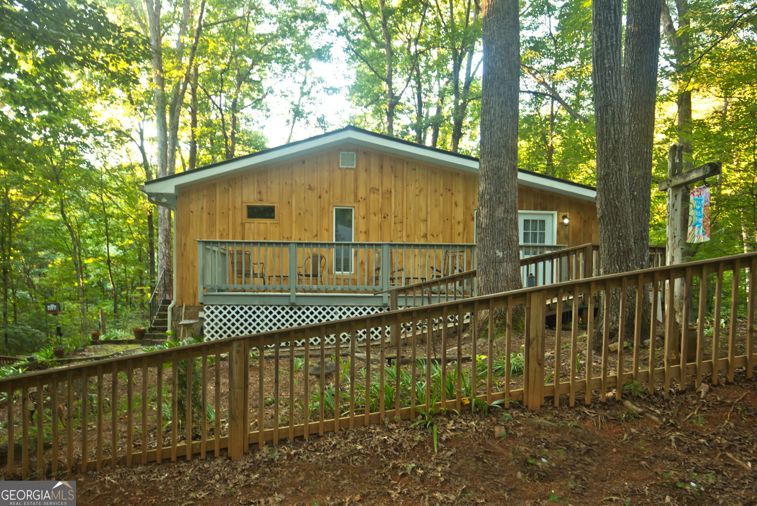 407 Hillside DR