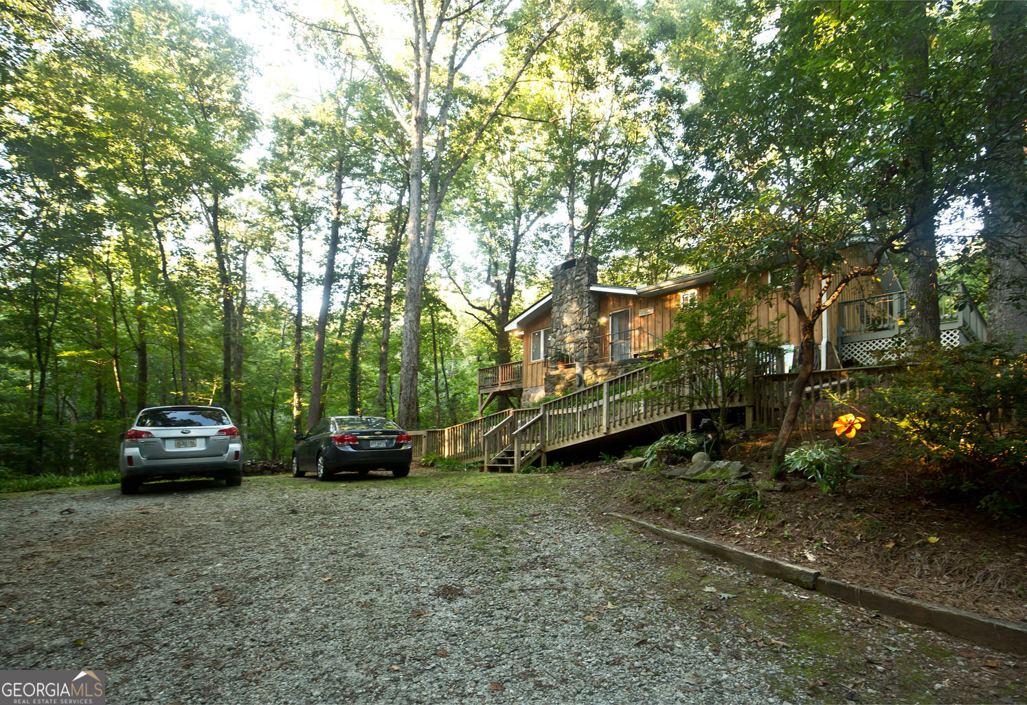 407 Hillside DR