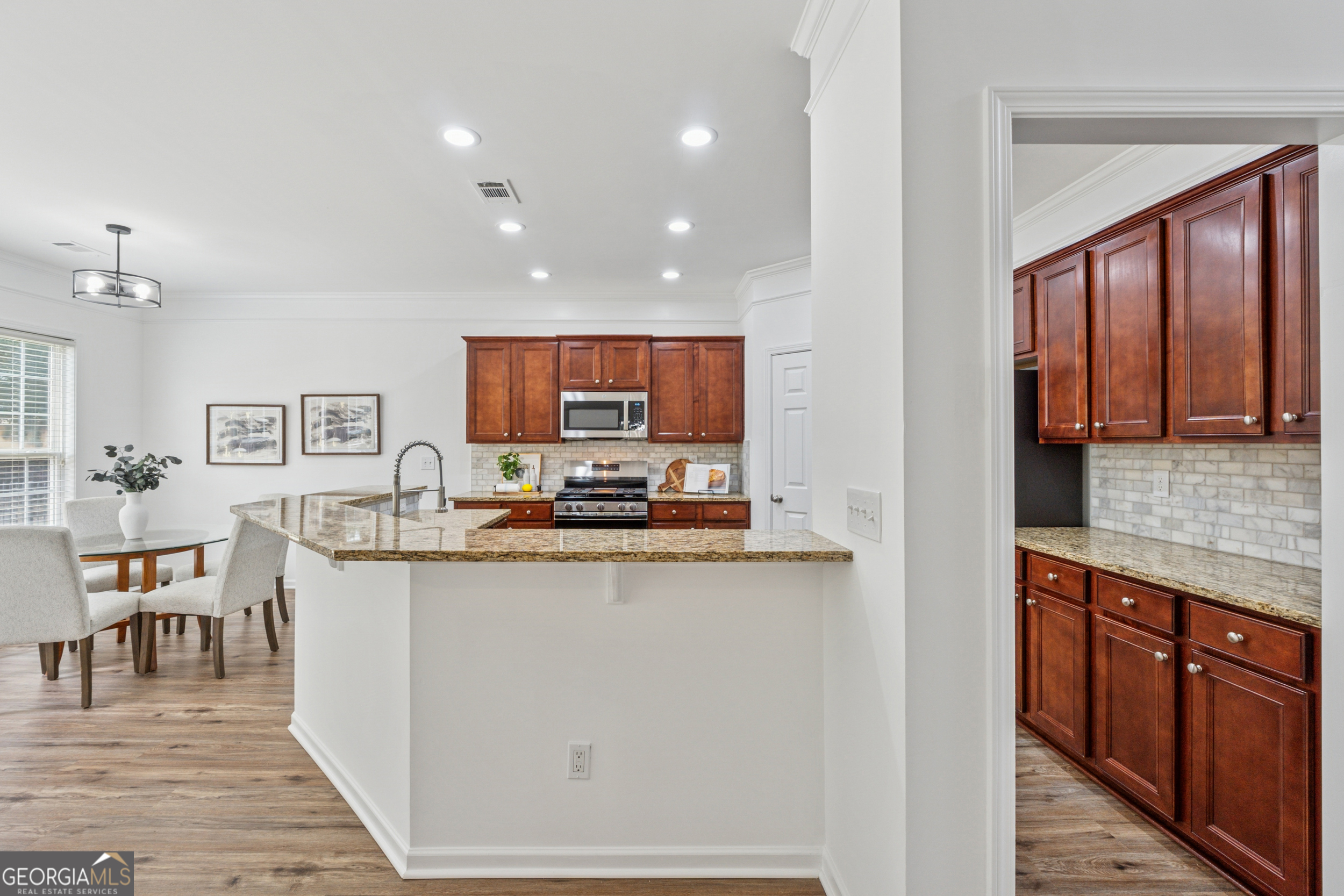303 RIDGEWOOD TRAIL
