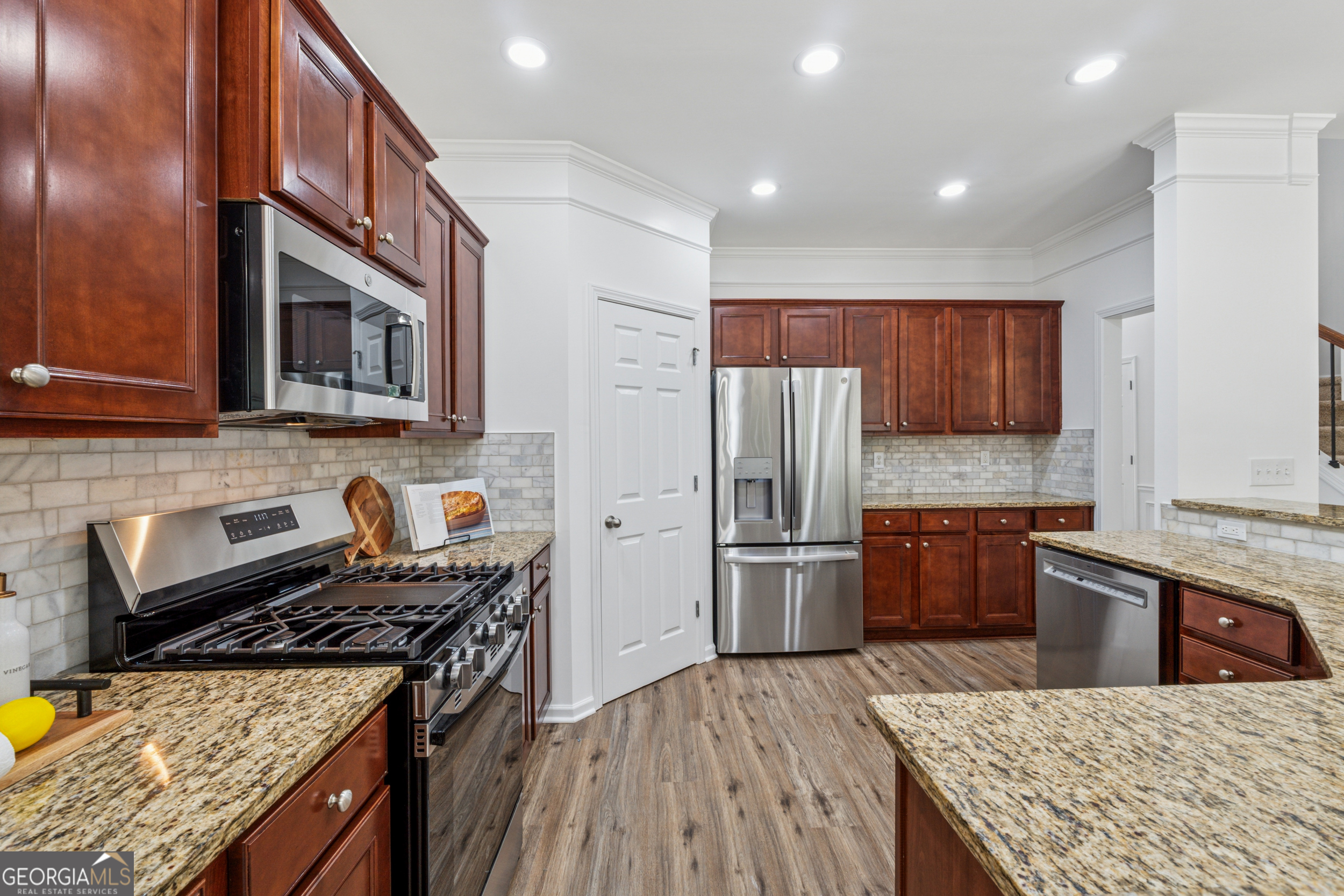 303 RIDGEWOOD TRAIL