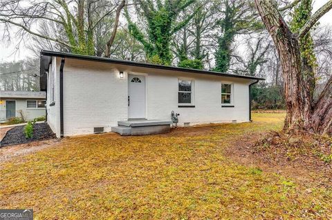 Photo of 2162 Westover Drive, Atlanta, GA 30344 (MLS # 10661785)