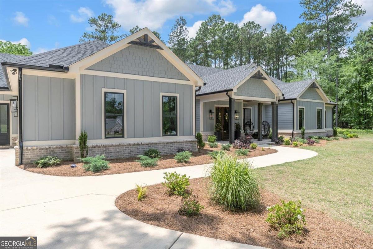 112 Stormy DR