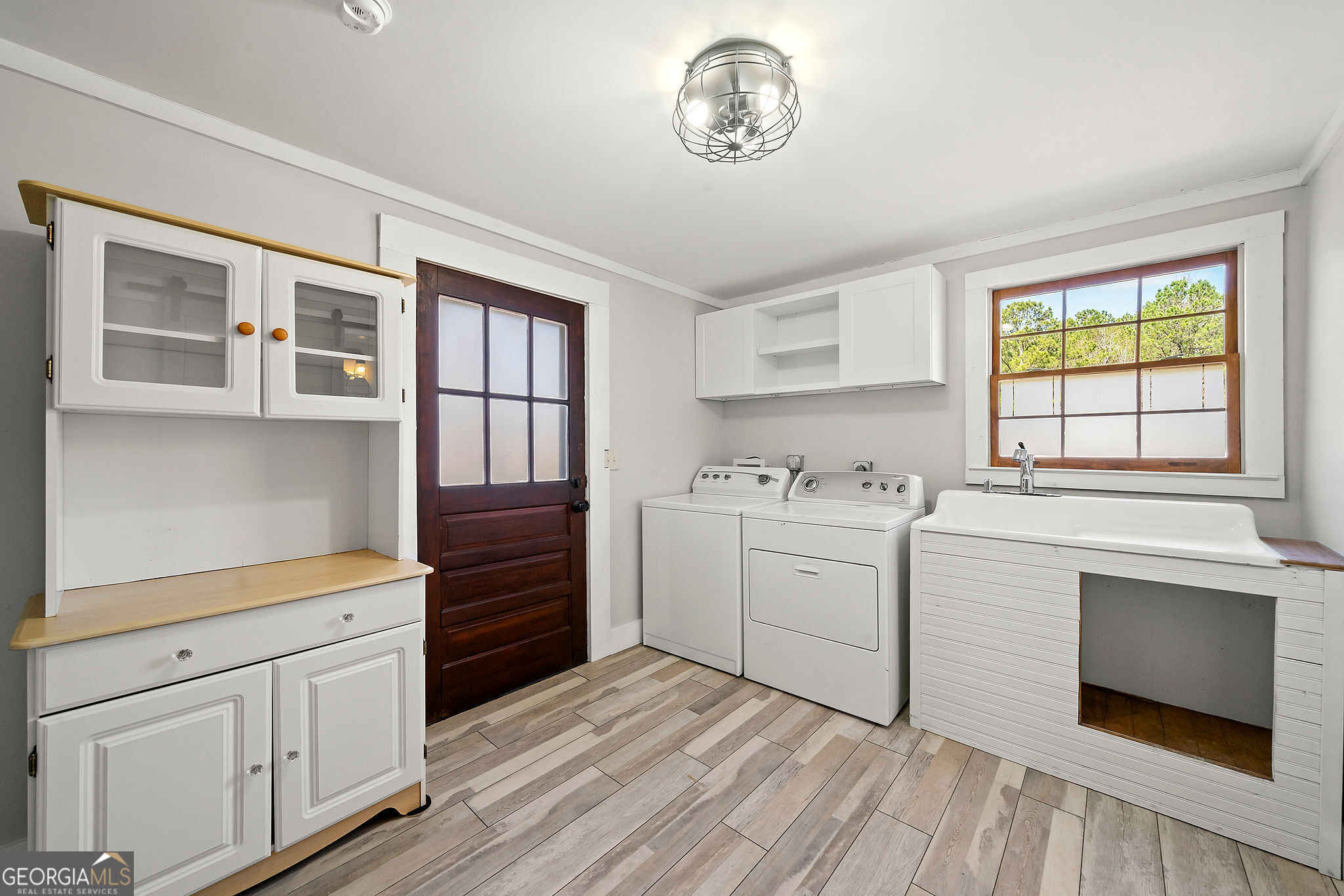 Senoia, Georgia 30276, United States, 3 Bedrooms Bedrooms, ,2 BathroomsBathrooms,Residential,Active,76908