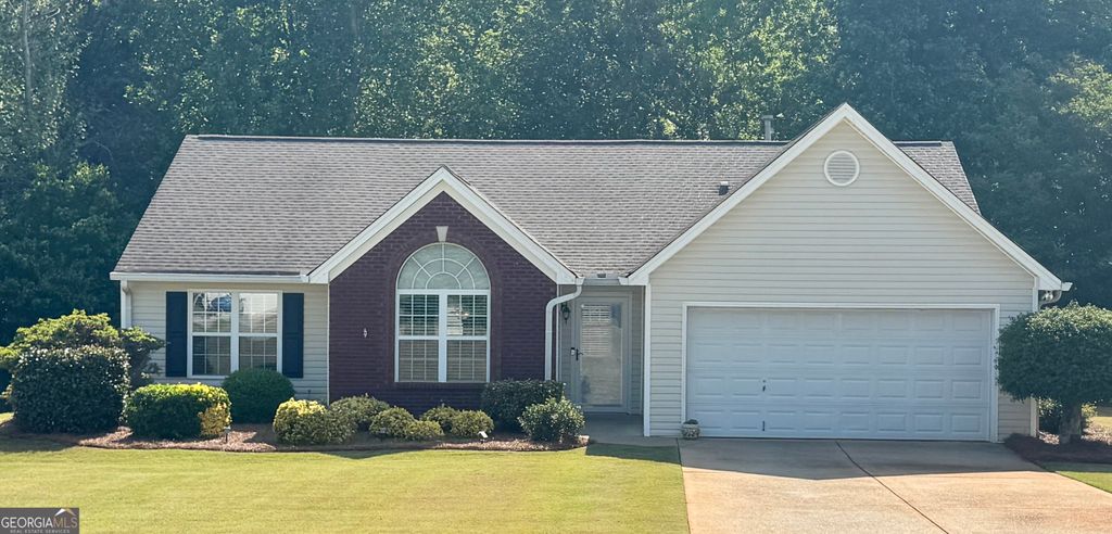 Photo of 5433 Evergreen Forest Court, Flowery Branch, GA 30542 (MLS # 10739949)