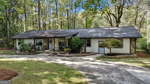 Photo of 707 Sherwood Drive, Lawrenceville, GA 30046 (MLS # 10625735)