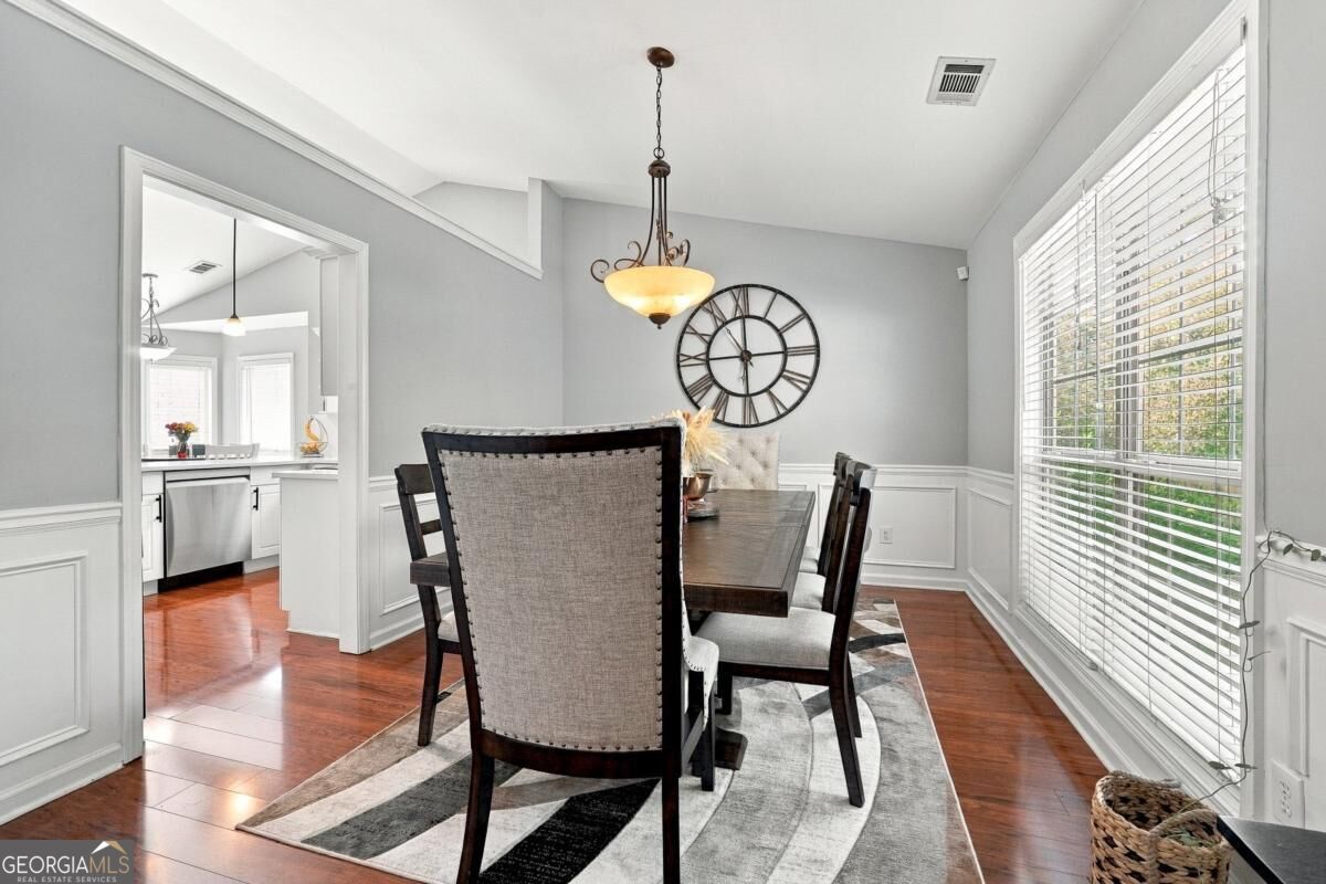 2590 Harbins Mill DR