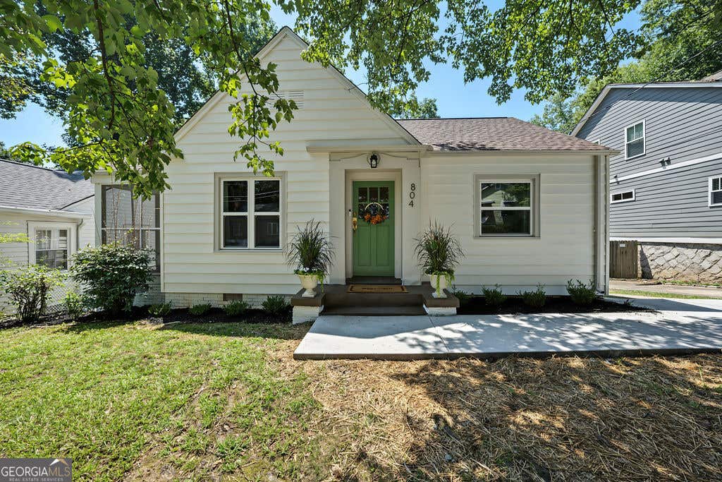 Photo of 804 Berkeley Avenue, Atlanta, GA 30318 (MLS # 10829095)