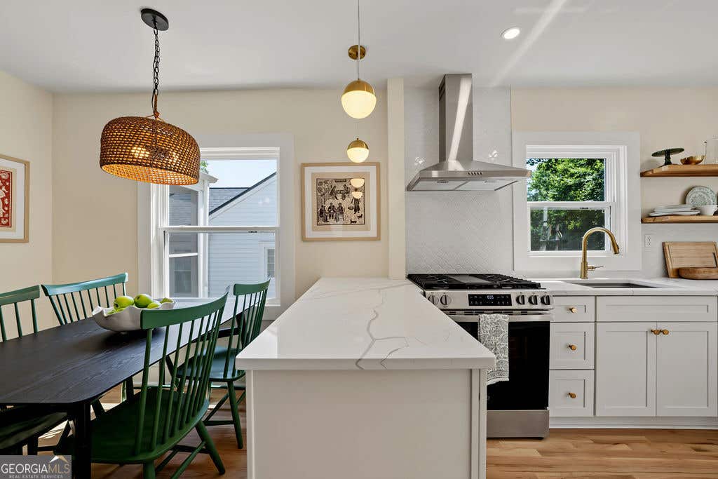 Photo of 804 Berkeley Avenue, Atlanta, GA 30318 (MLS # 10829095)