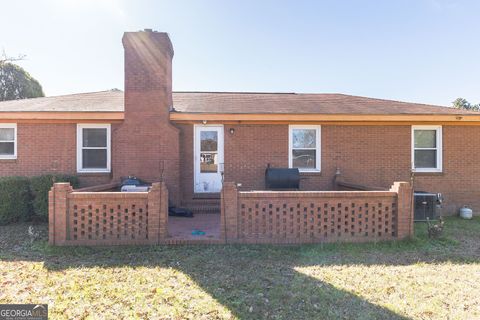 A home in Sylvester