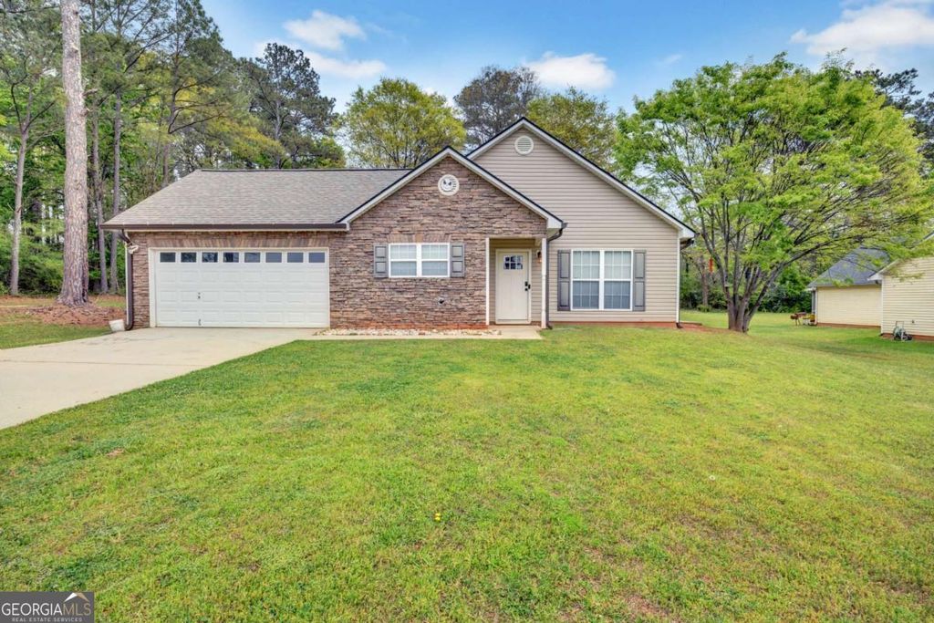 Photo of 572 Clydes Way, Jackson, GA 30233 (MLS # 10756093)