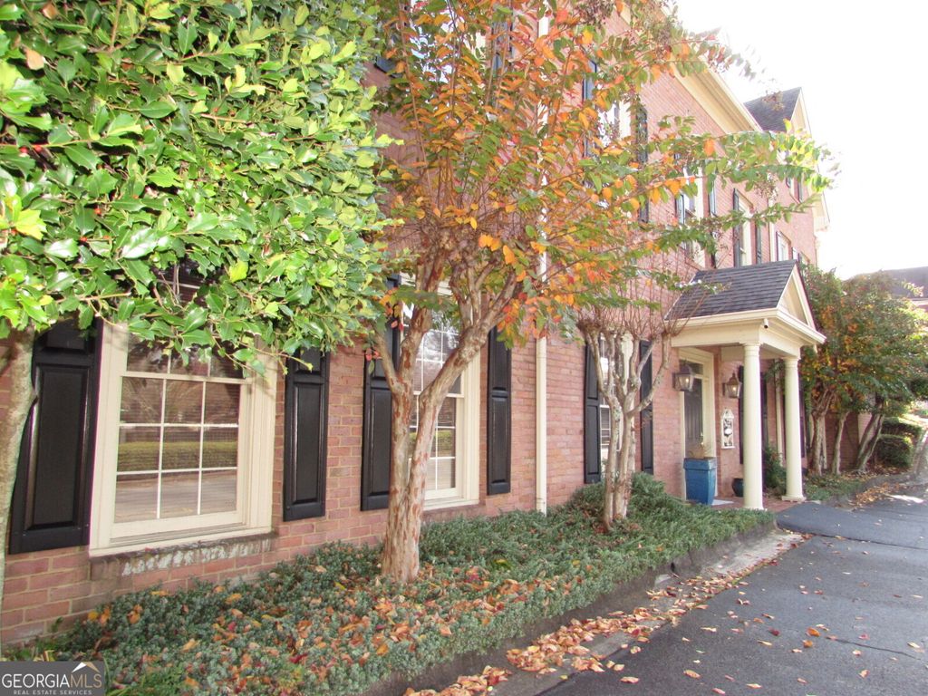 Photo of 305 Lawrence Street, Marietta, GA 30060 (MLS # 10681577)