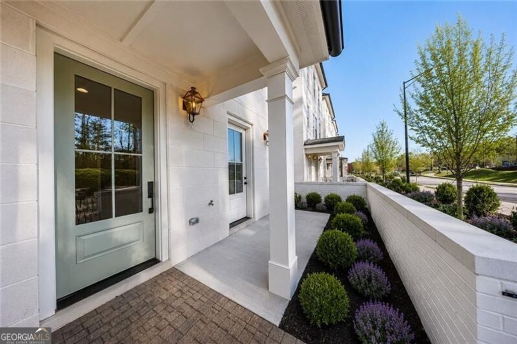 Photo of 600 Mayfair Court, Alpharetta, GA 30009 (MLS # 10773963)