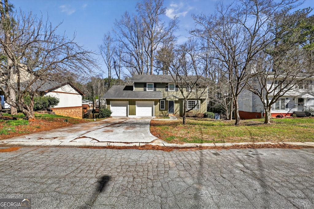 Photo of 505 Rockborough Terrace, Stone Mountain, GA 30083 (MLS # 10695945)