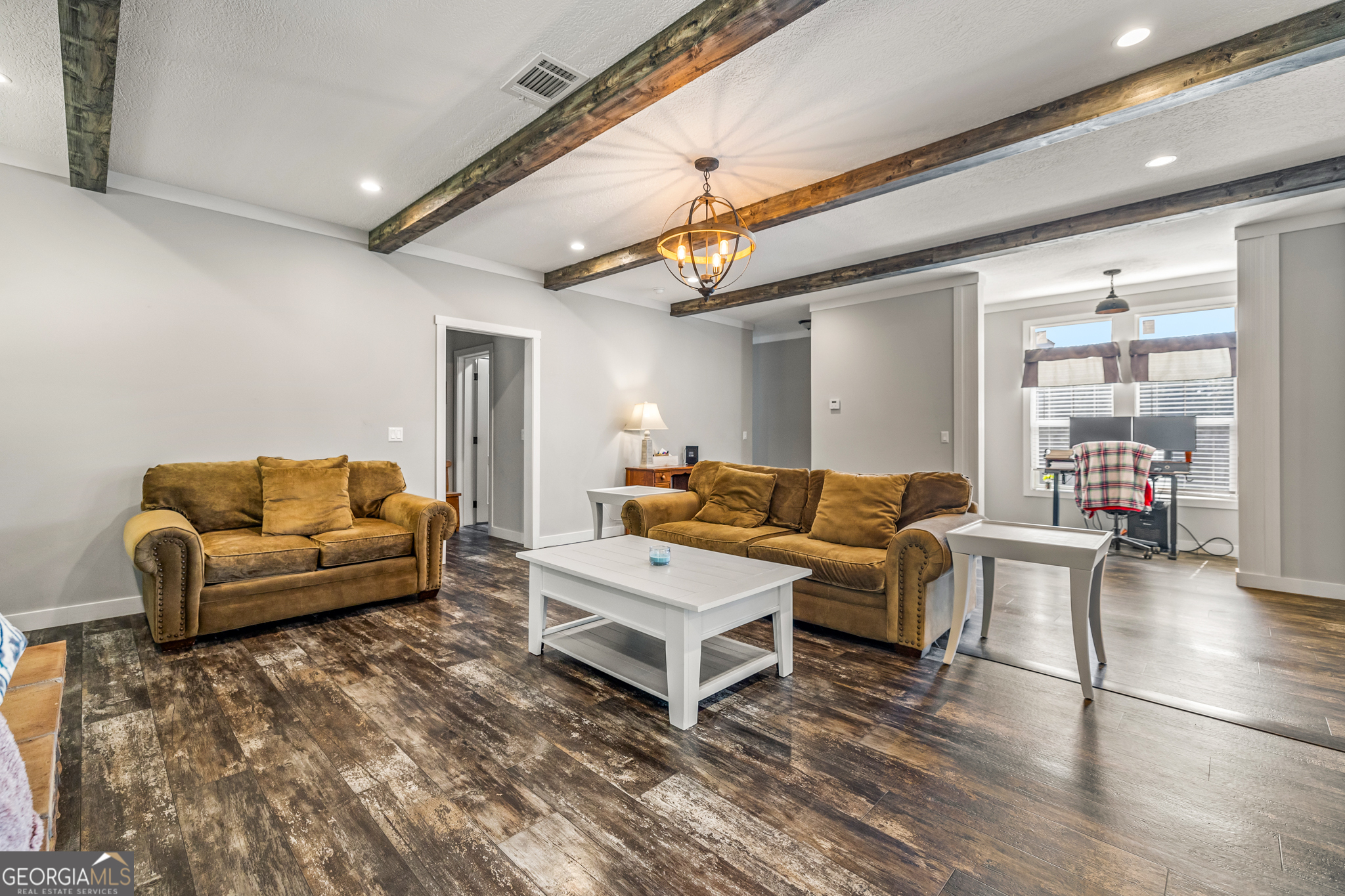 515 Cedar DR