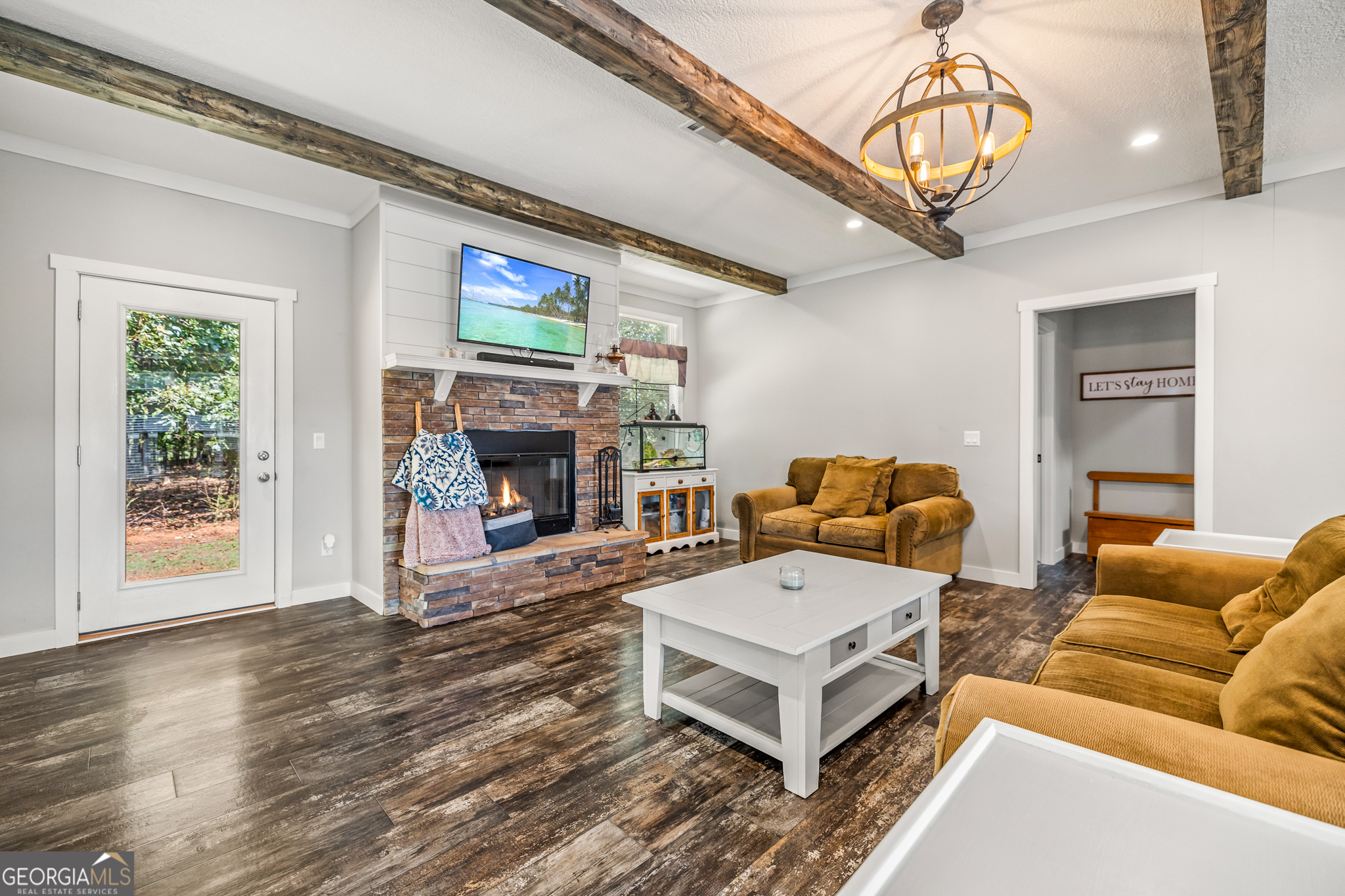 515 Cedar DR