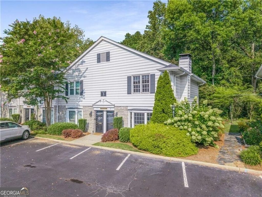 Photo of 136 Peachtree Memorial Drive NW #NC8, Atlanta, GA 30309 (MLS # 10654202)