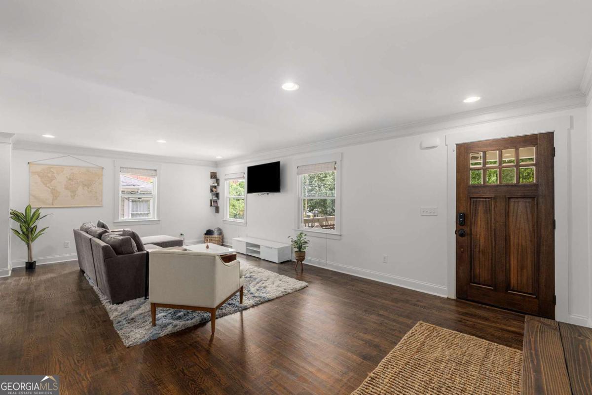 Woodland Hills - Residential