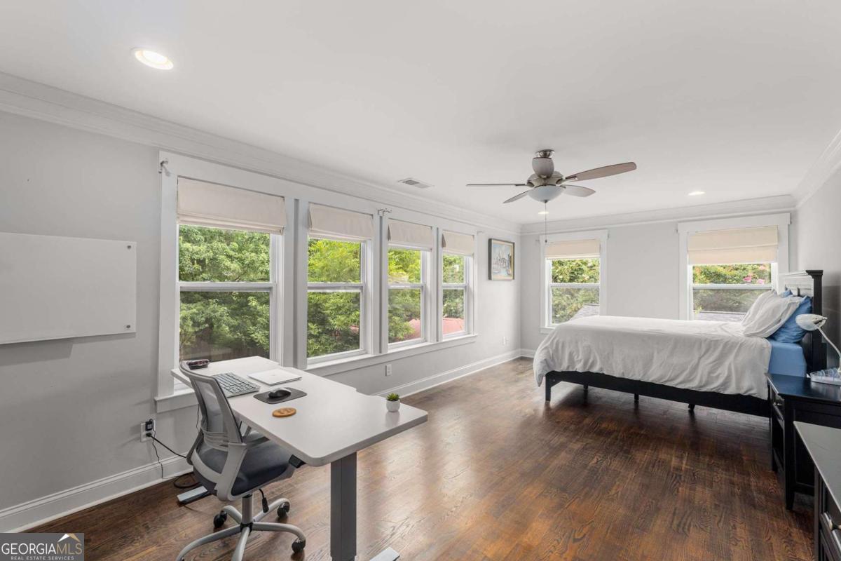 Woodland Hills - Residential