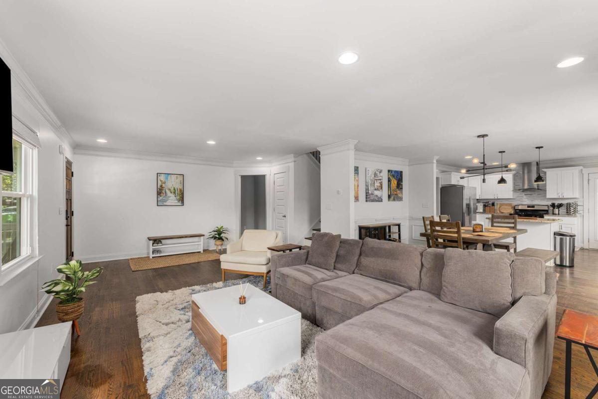 Woodland Hills - Residential