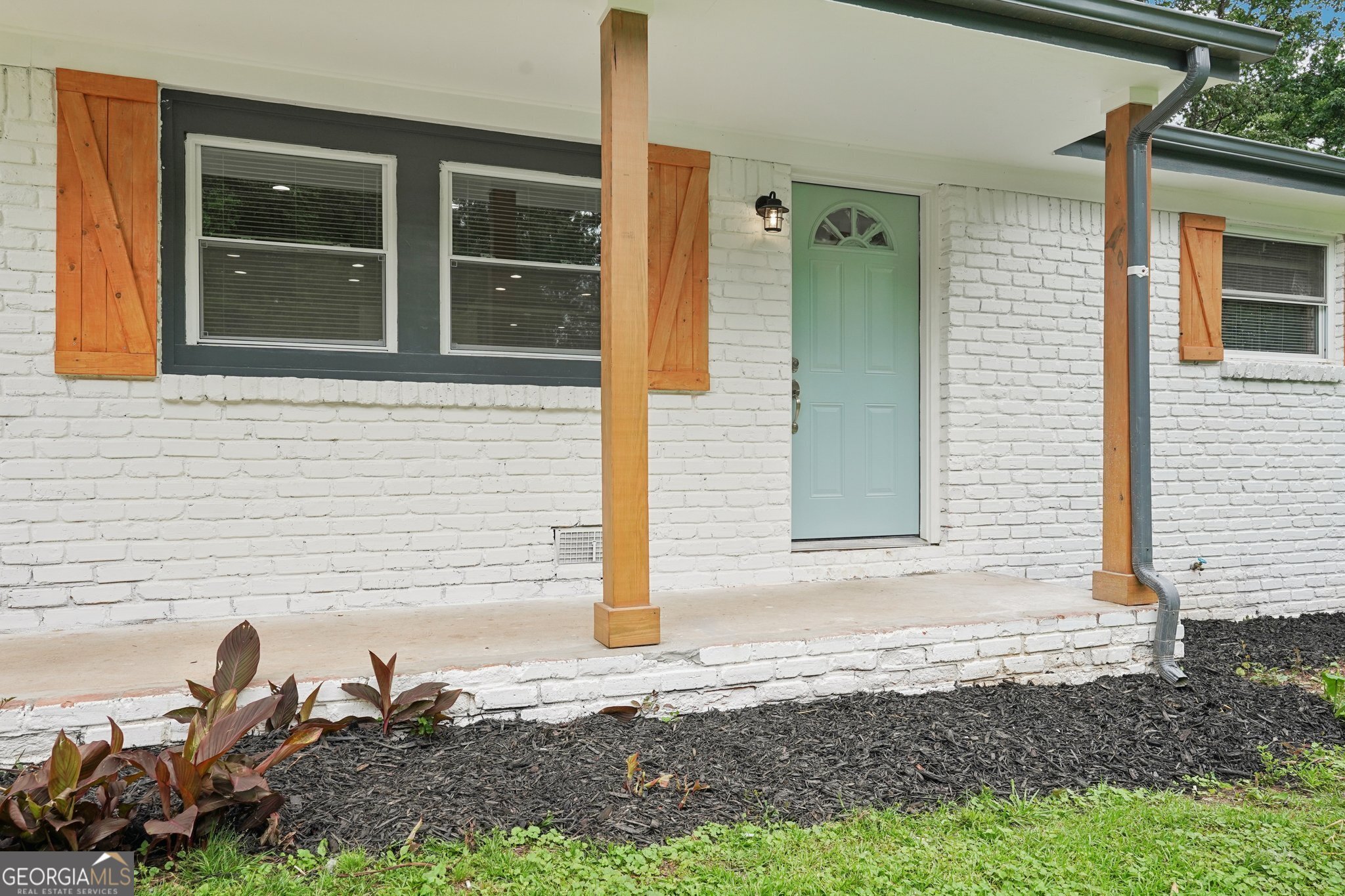 2450 Elkhorn DR