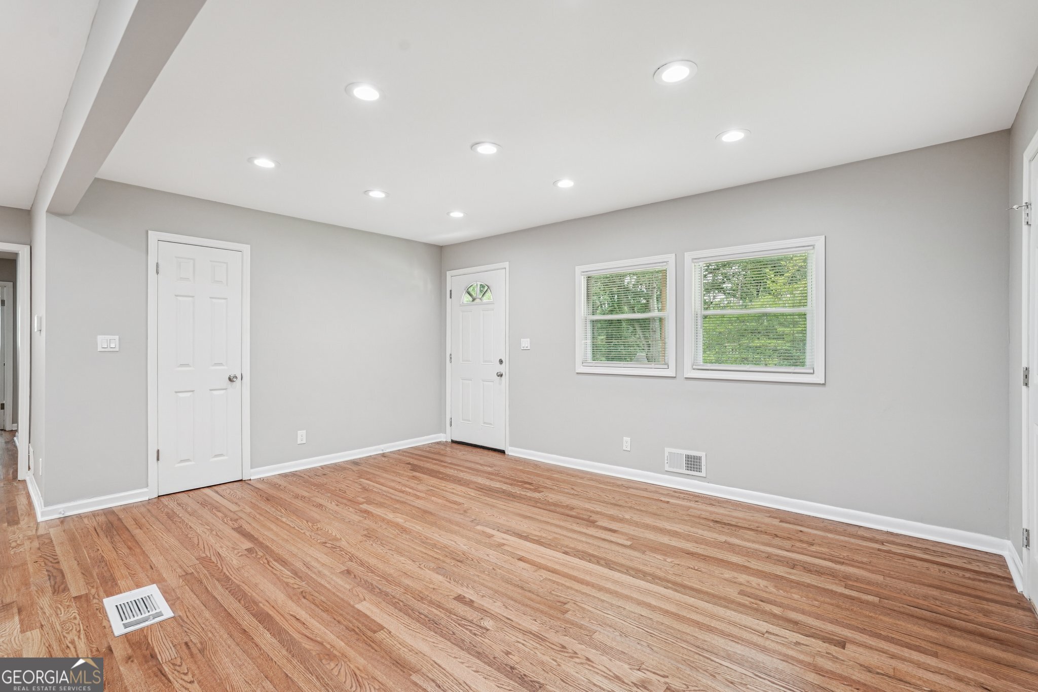 2450 Elkhorn DR