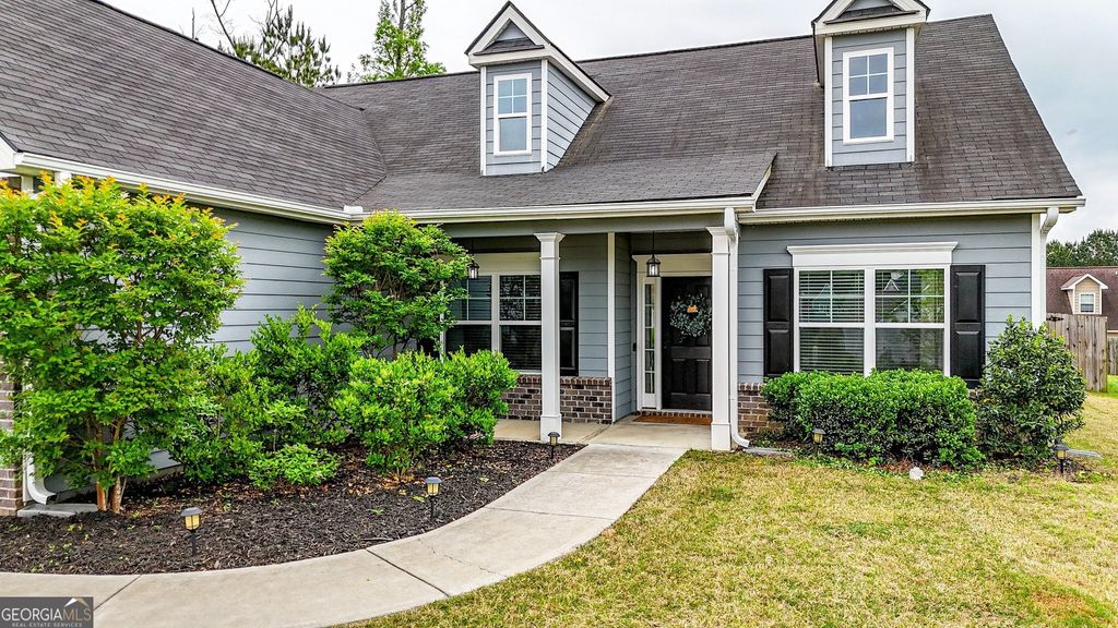 Photo of 12 Winchester Avenue, Adairsville, GA 30103 (MLS # 10756400)