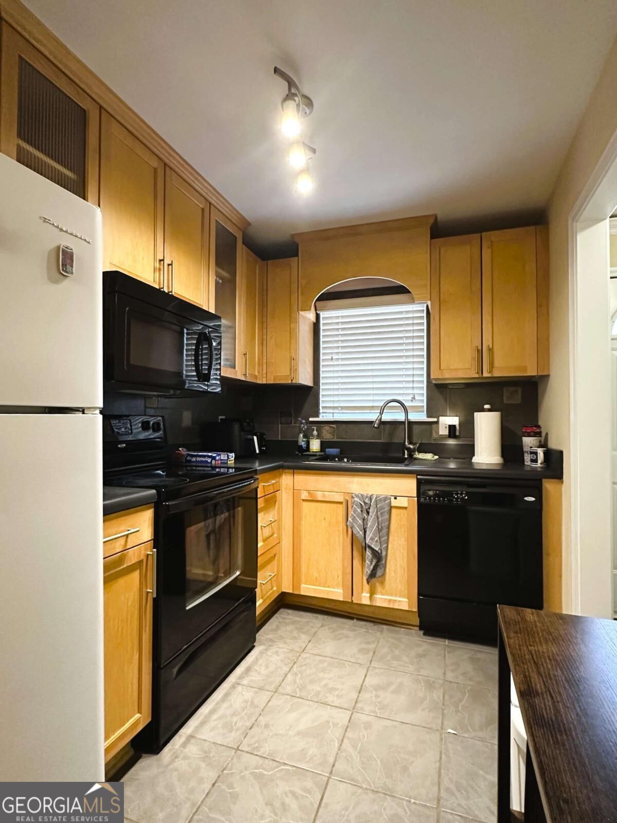 1055 Baxter ST 102