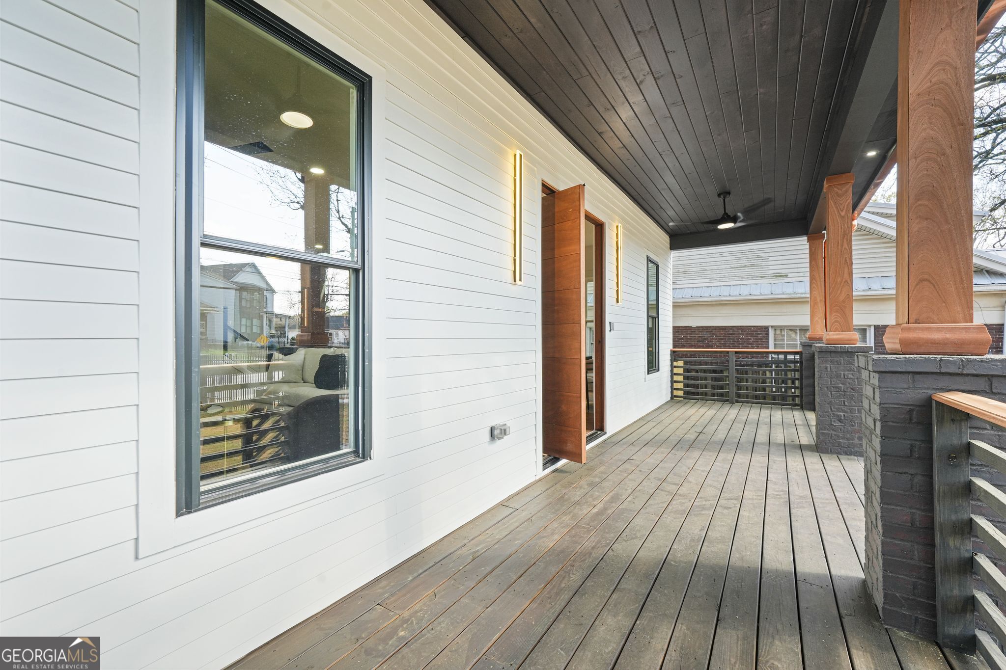 718 Cascade AVE