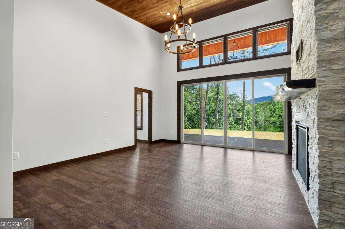 2461 Salem RD