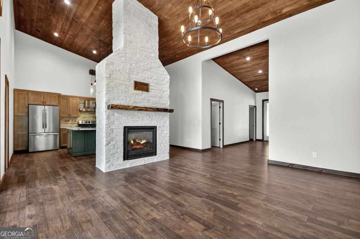 2461 Salem RD