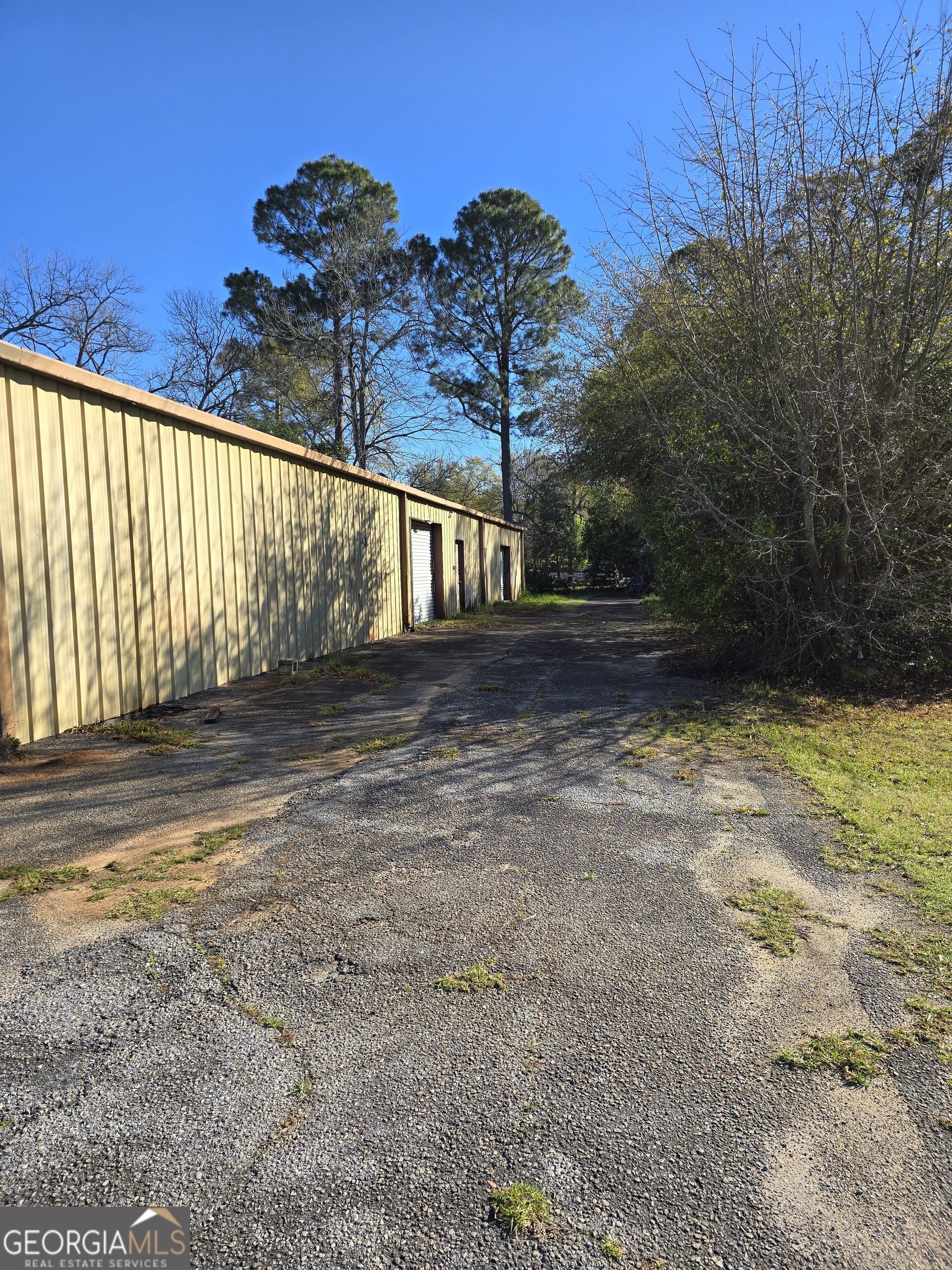 405 Martin Luther King Jr DR