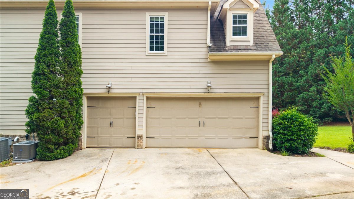 219 Kelvington WAY