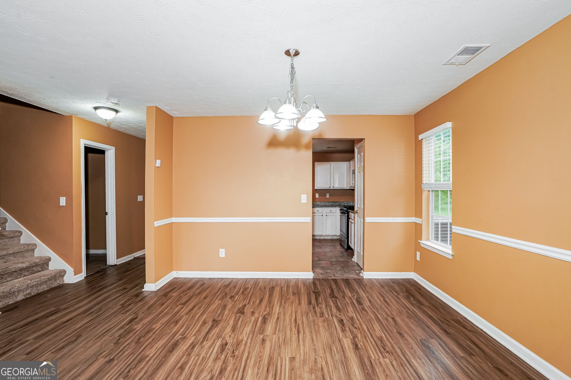 1009 Lear DR