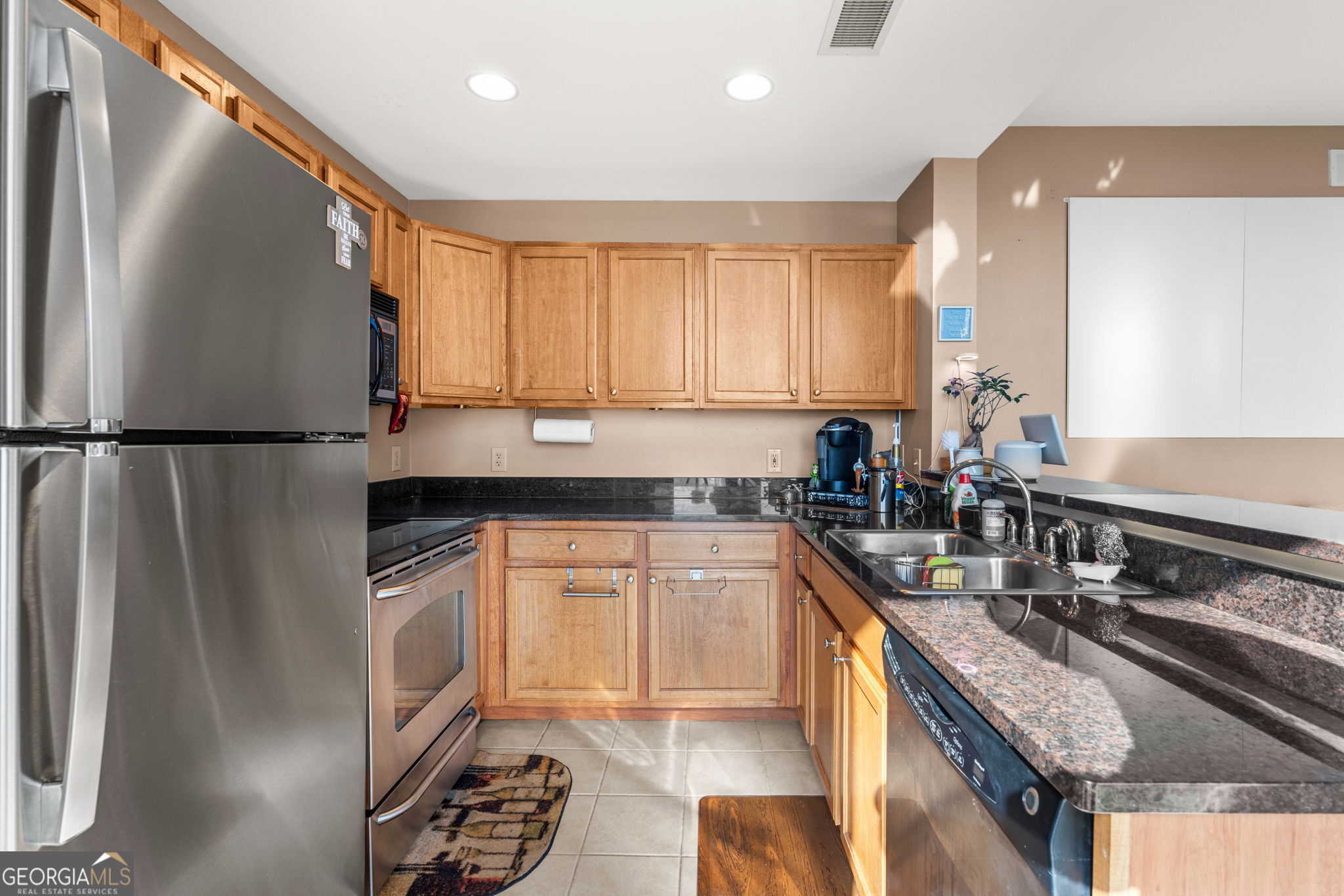 3040 Peachtree RD NW 605