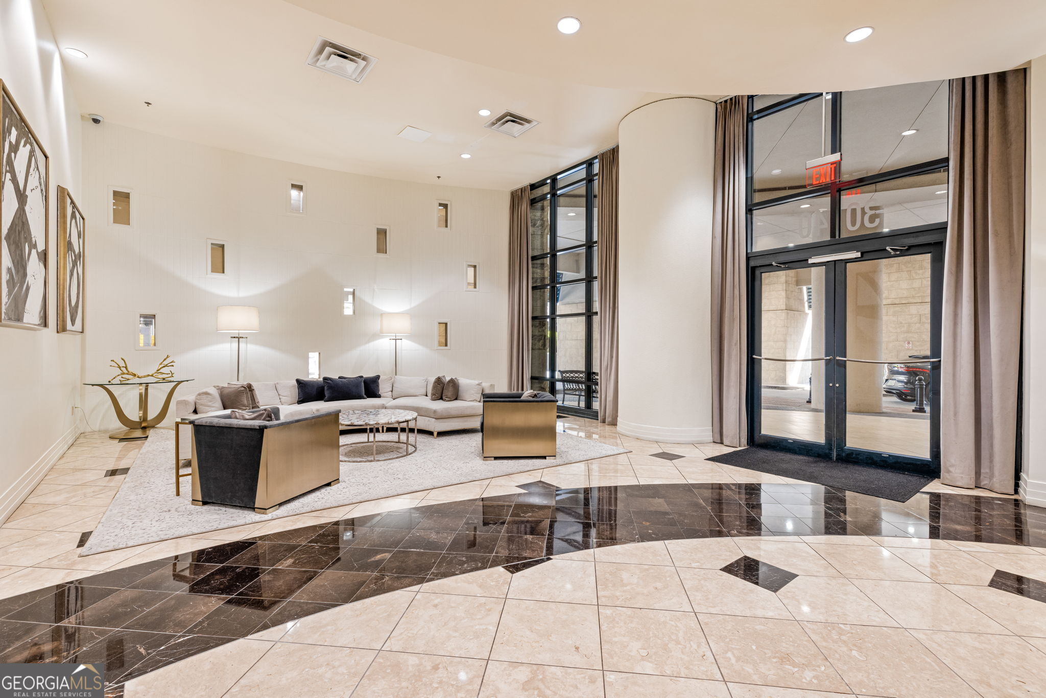 3040 Peachtree RD NW 605