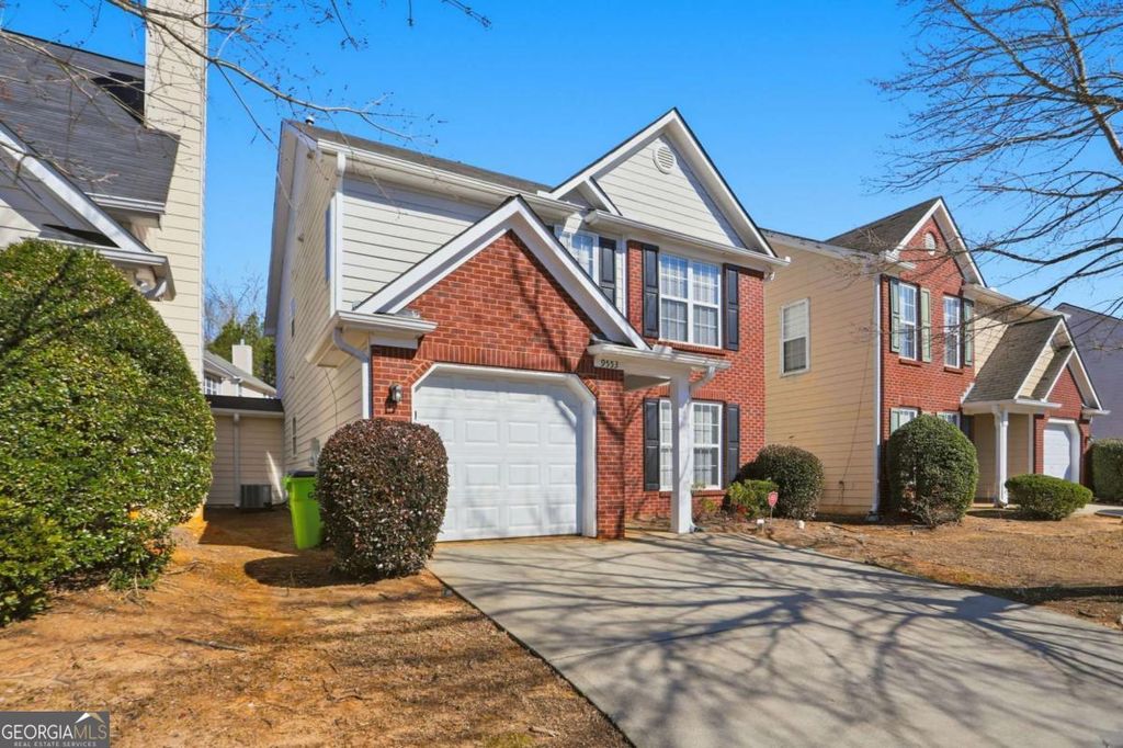 Photo of 9553 Lakeview Circle, Union City, GA 30291 (MLS # 10690811)