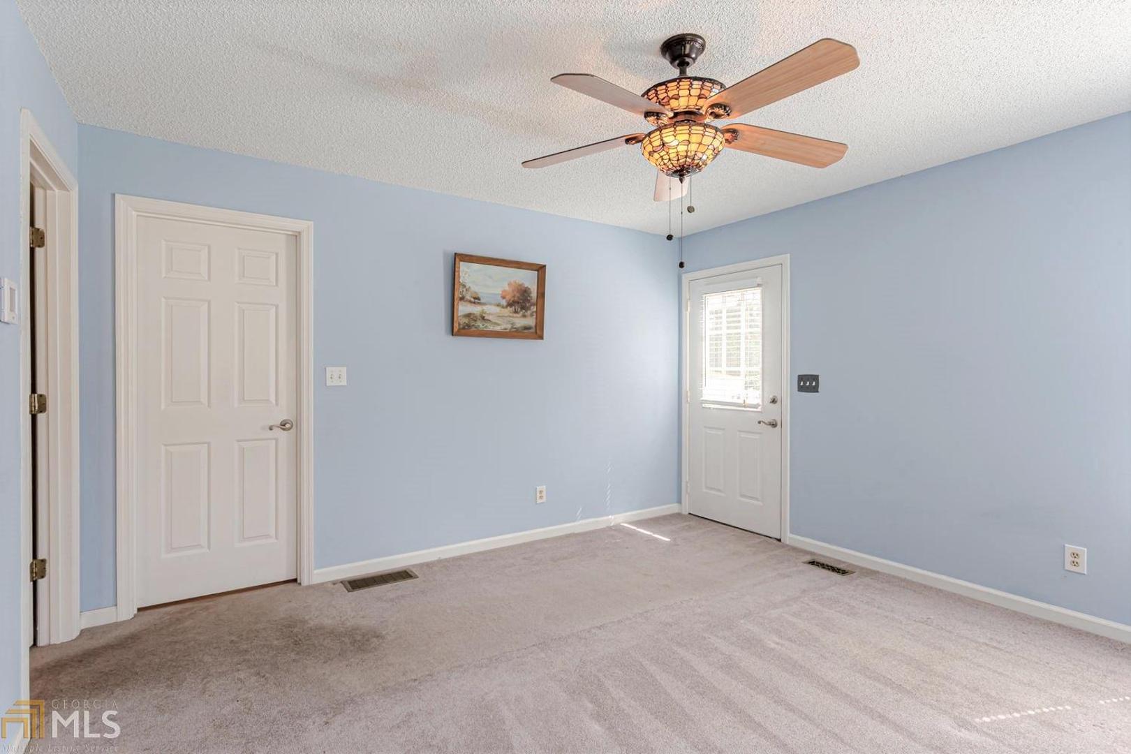 Williams Towne - Residential