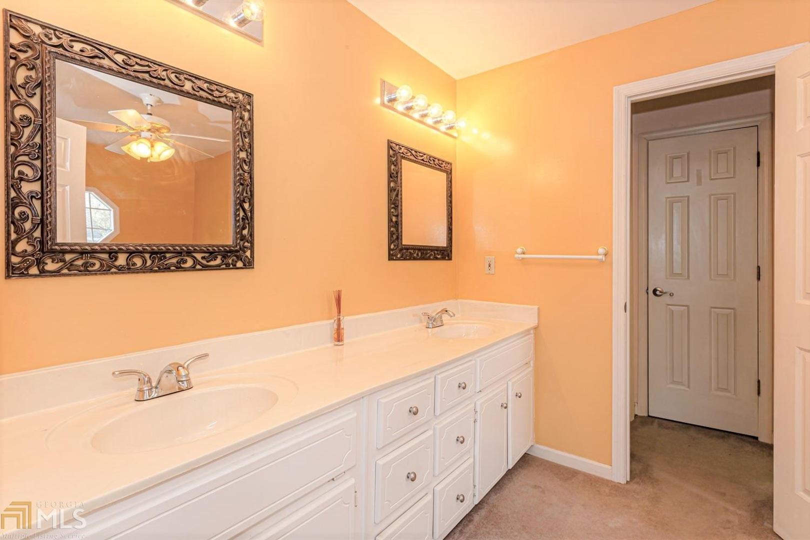 Williams Towne - Residential